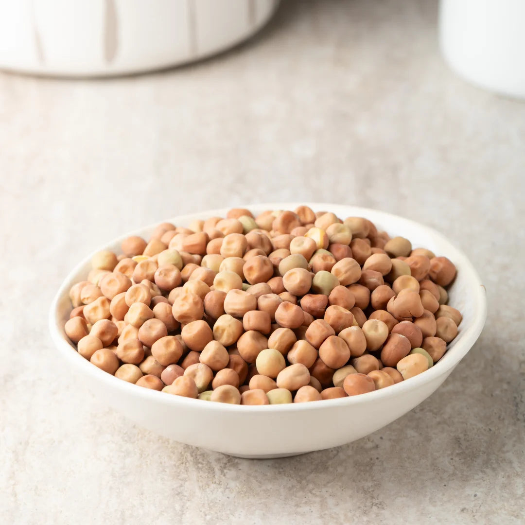 Pea Sprouting Seeds