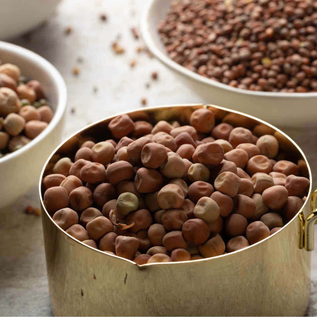 Pea Sprouting Seeds